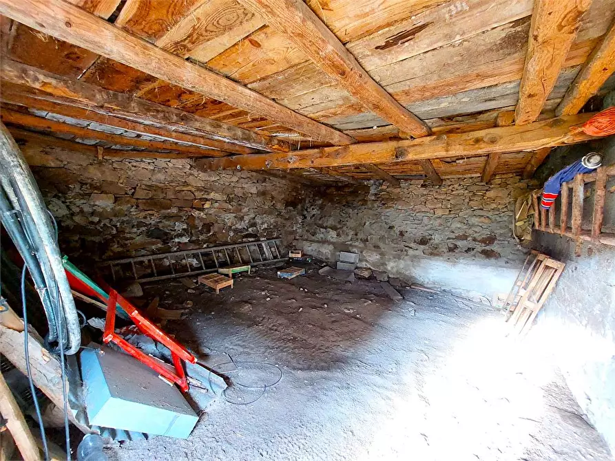 Immagine 7 di Rustico / casale in vendita  in Località Pigheugia a Mendatica