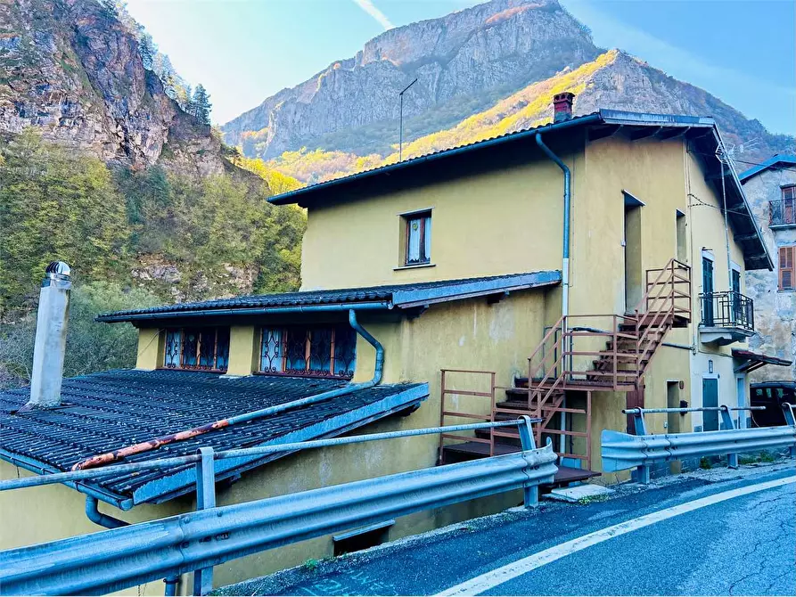 Immagine 2 di Casa indipendente in vendita  in Ponte di Nava  a Ormea