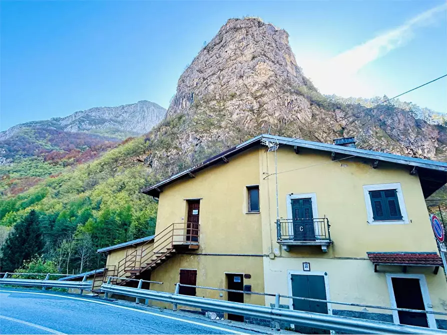 Immagine 3 di Casa indipendente in vendita  in Ponte di Nava  a Ormea