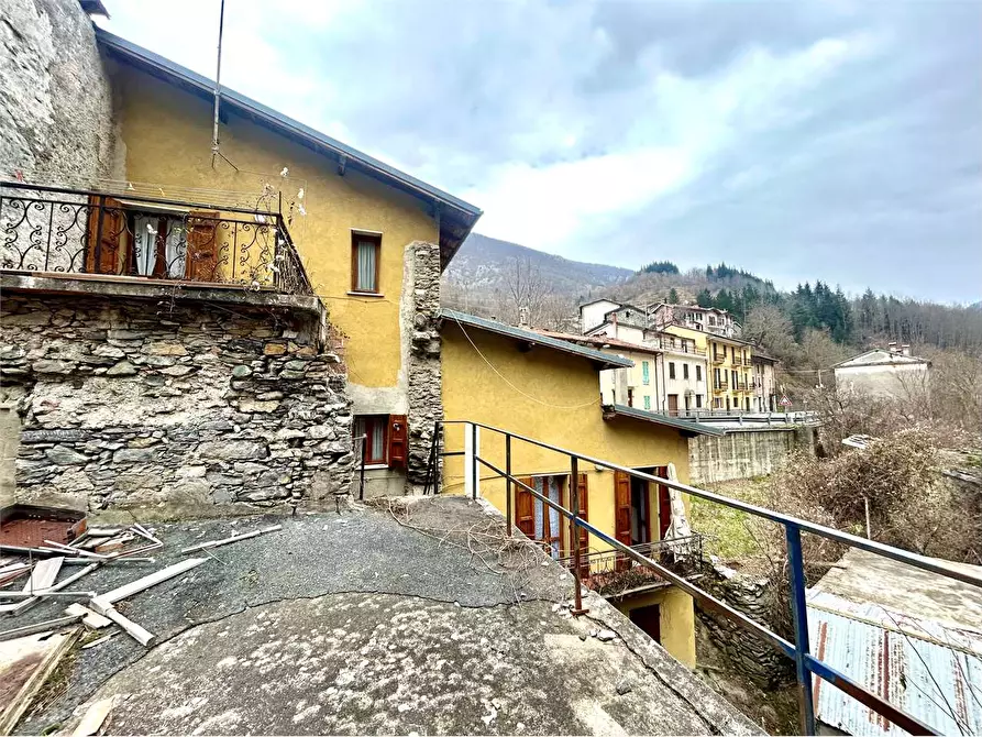 Immagine 1 di Casa indipendente in vendita  in Ponte di Nava  a Ormea