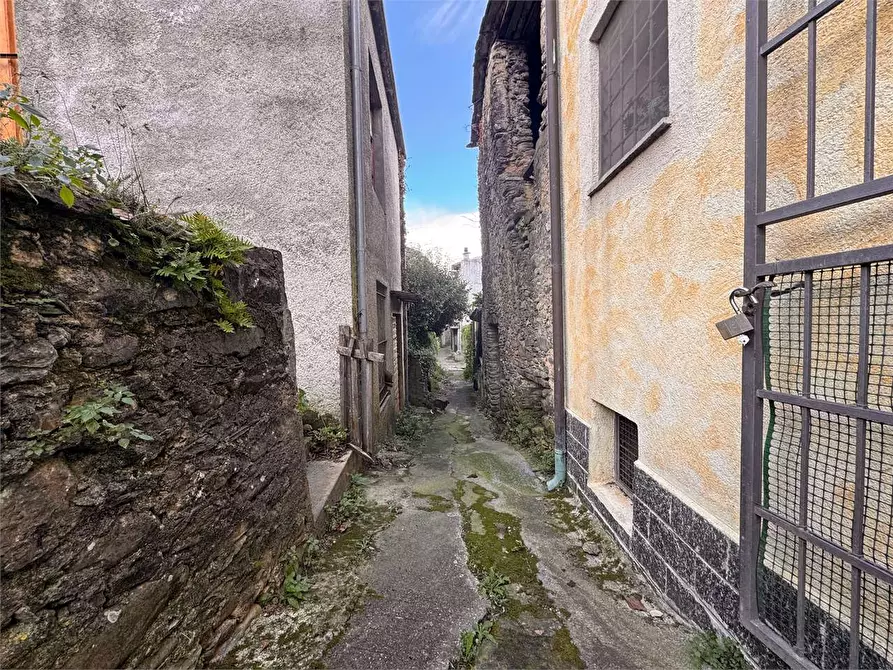 Immagine 51 di Casa indipendente in vendita  in Via Alla Parrocchia 14 a Ranzo