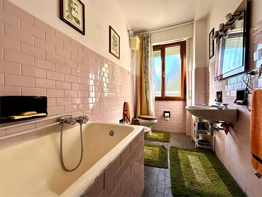 Immagine 30 di Appartamento in vendita  in Viale Novaro 80 a Ormea