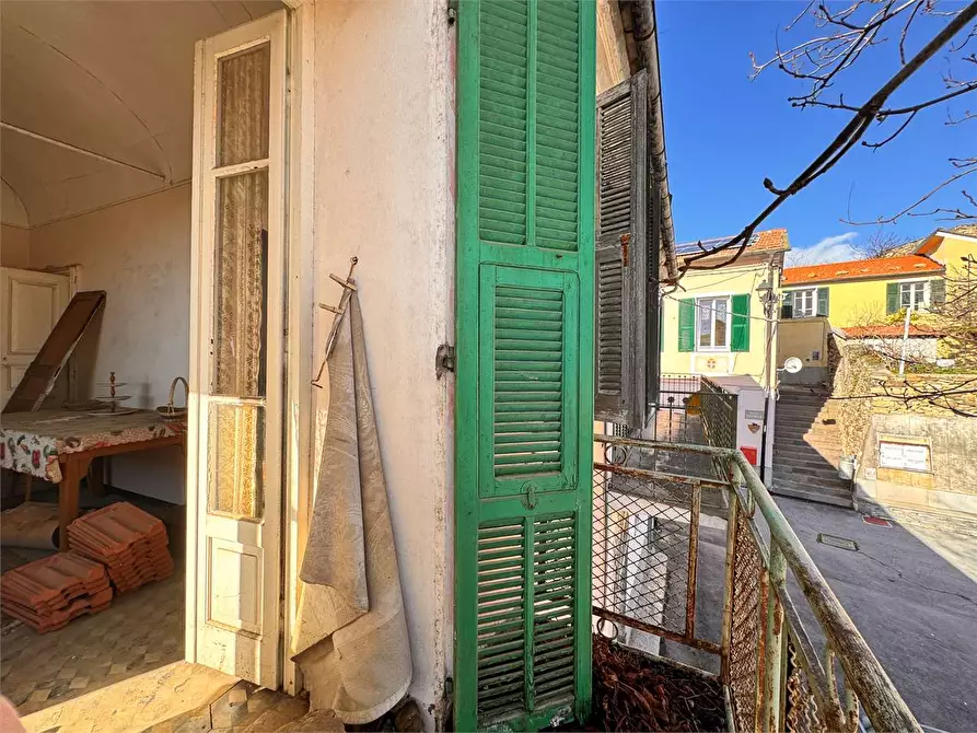 Immagine 33 di Appartamento in vendita  in Piazza Castello  1 a Lucinasco