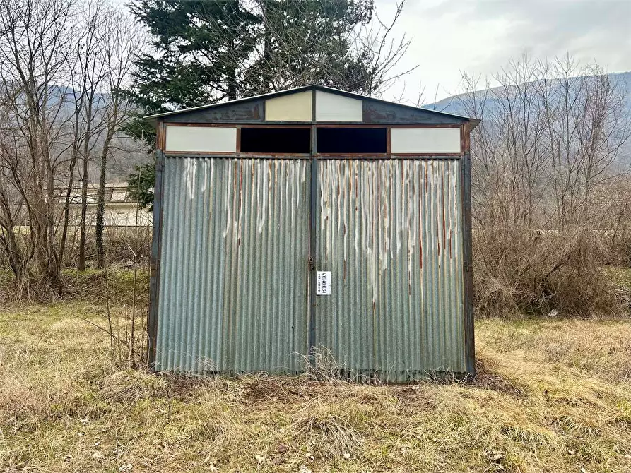 Immagine 1 di Garage in vendita  in Strada Statale 28  a Ormea