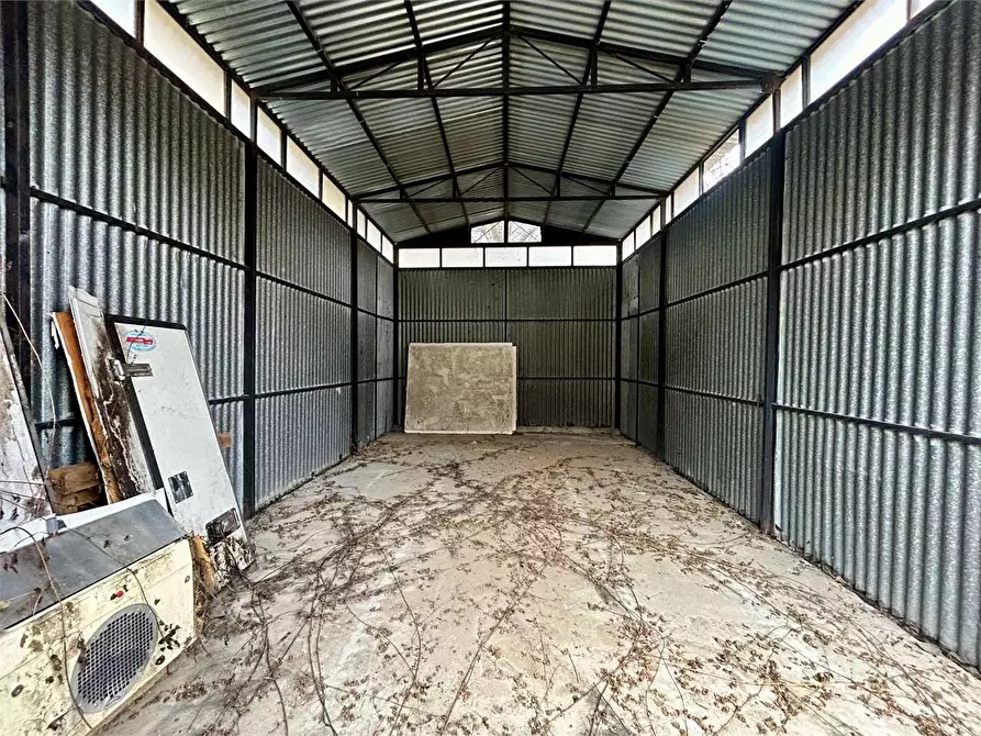 Immagine 5 di Garage in vendita  in Strada Statale 28  a Ormea