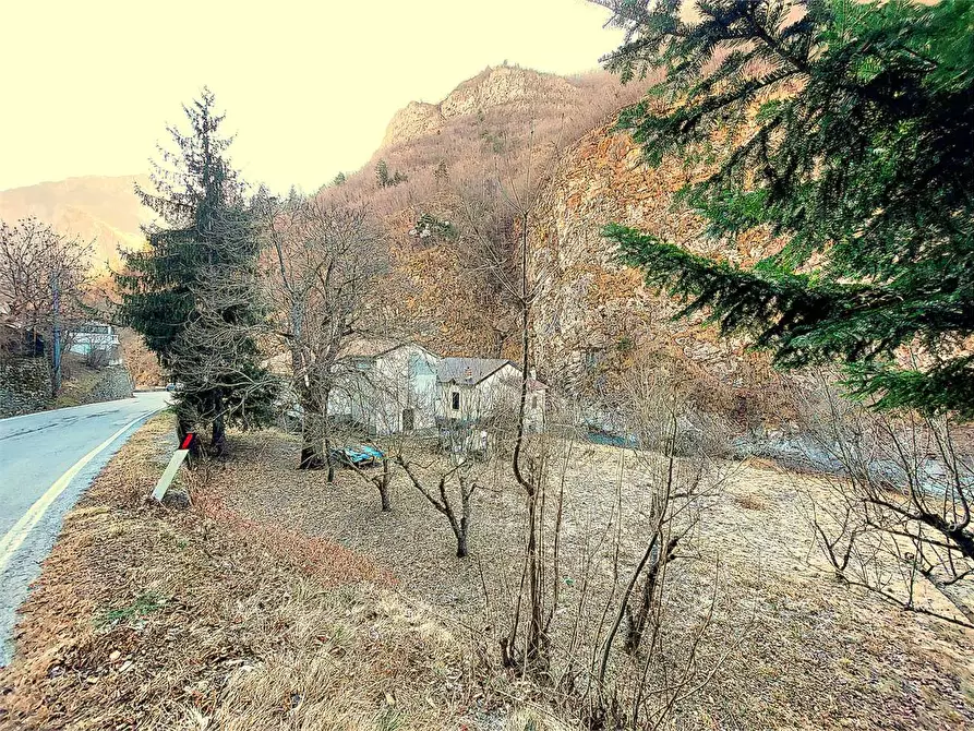 Immagine 4 di Rustico / casale in vendita  in Frazione Ponte di Nava Località Figalli a Ormea
