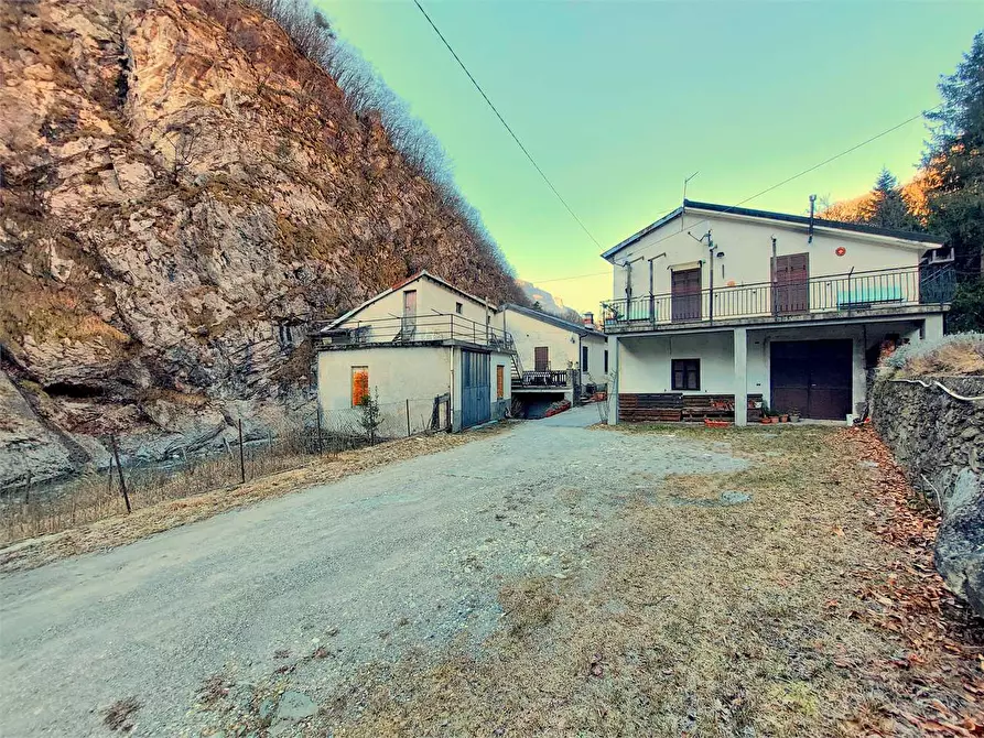 Immagine 6 di Rustico / casale in vendita  in Frazione Ponte di Nava Località Figalli a Ormea