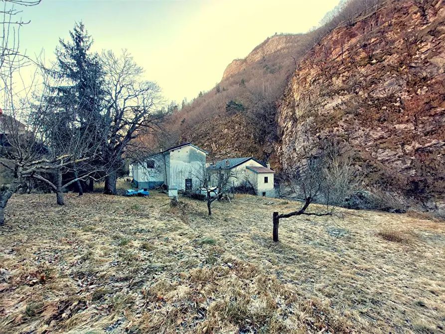 Immagine 105 di Rustico / casale in vendita  in Frazione Ponte di Nava Località Figalli a Ormea
