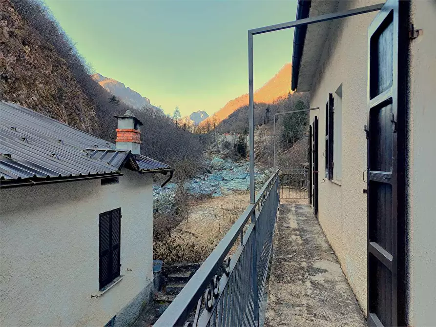 Immagine 45 di Rustico / casale in vendita  in Frazione Ponte di Nava Località Figalli a Ormea