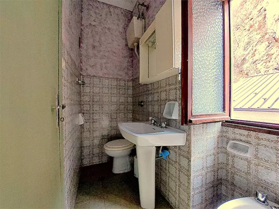 Immagine 46 di Rustico / casale in vendita  in Frazione Ponte di Nava Località Figalli a Ormea