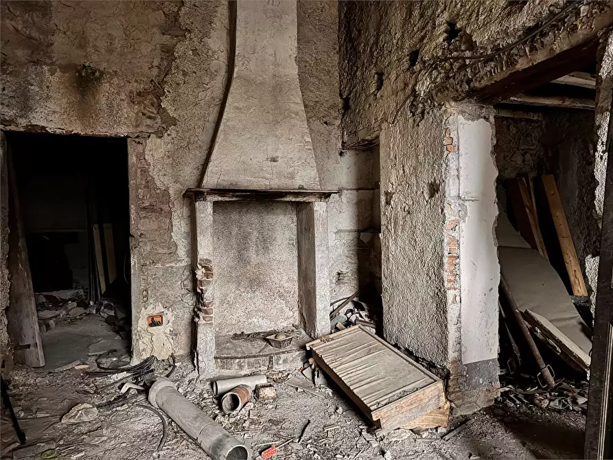 Immagine 12 di Rustico / casale in vendita  in Via Cavour  a Rezzo