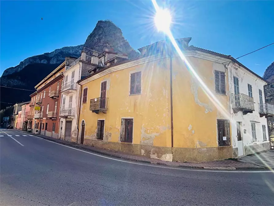 Immagine 13 di Appartamento in vendita  in Frazione Ponte di Nava  36 a Ormea