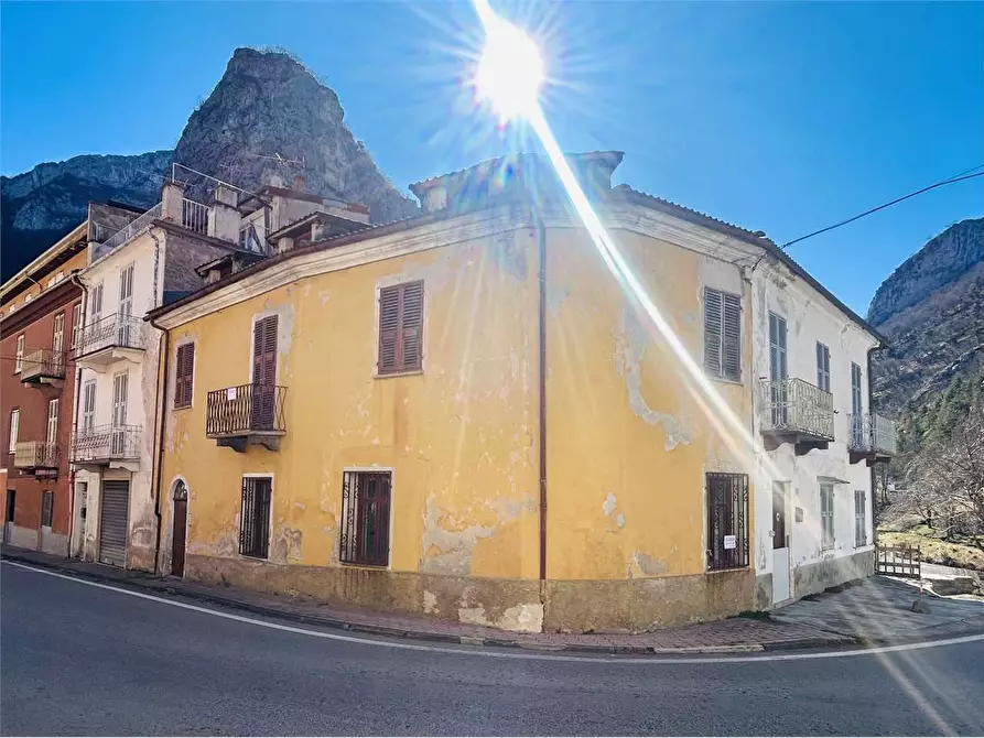 Immagine 1 di Appartamento in vendita  in Frazione Ponte di Nava  36 a Ormea