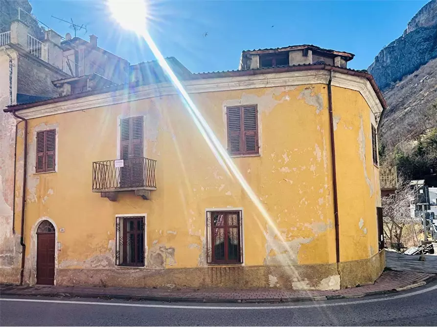 Immagine 11 di Appartamento in vendita  in Frazione Ponte di Nava 36 a Ormea