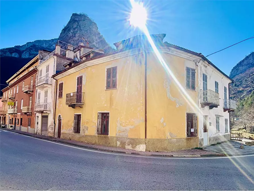 Immagine 12 di Appartamento in vendita  in Frazione Ponte di Nava 36 a Ormea