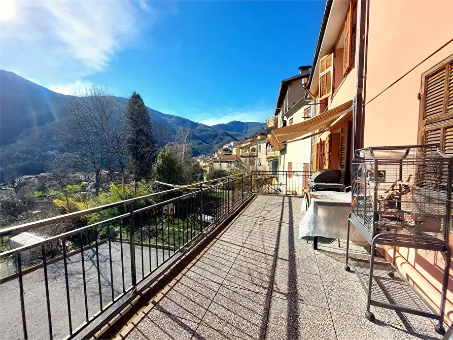 Immagine 19 di Casa indipendente in vendita  in Piazza Pietro Guglieri 1 a Rezzo