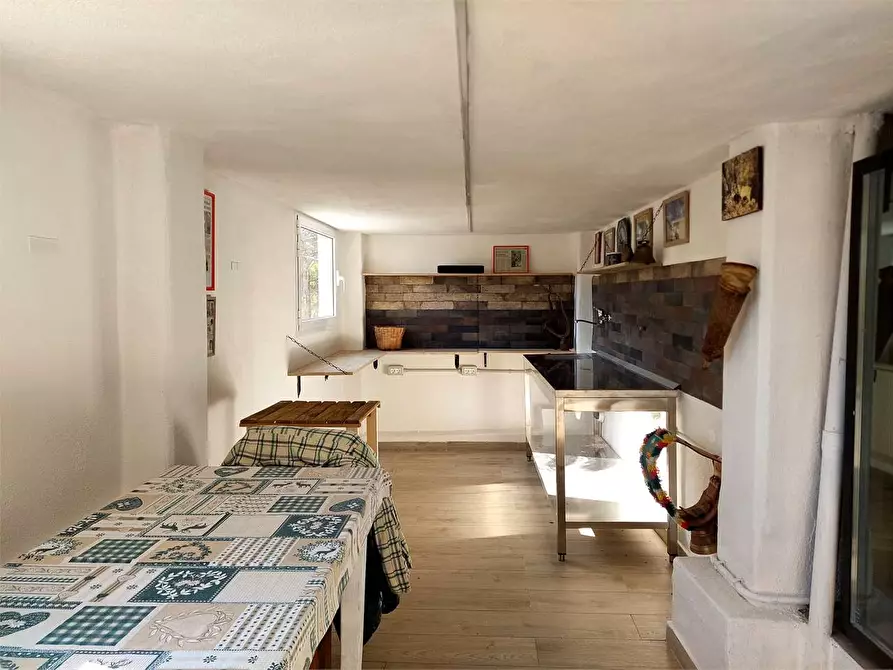 Immagine 14 di Casa indipendente in vendita  in Piazza Pietro Guglieri 1 a Rezzo