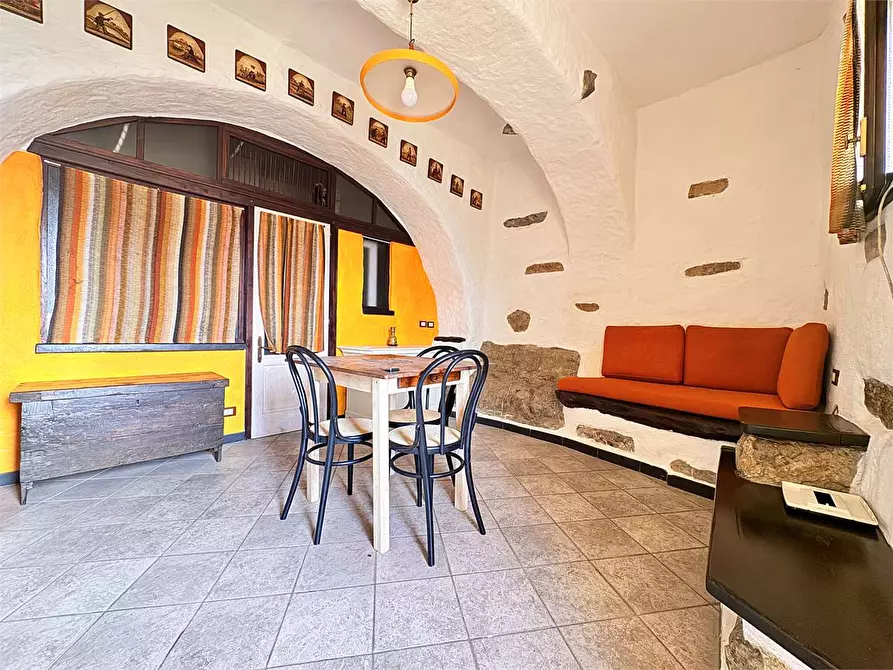 Immagine 7 di Appartamento in vendita  in Borgata castello a Chiusanico