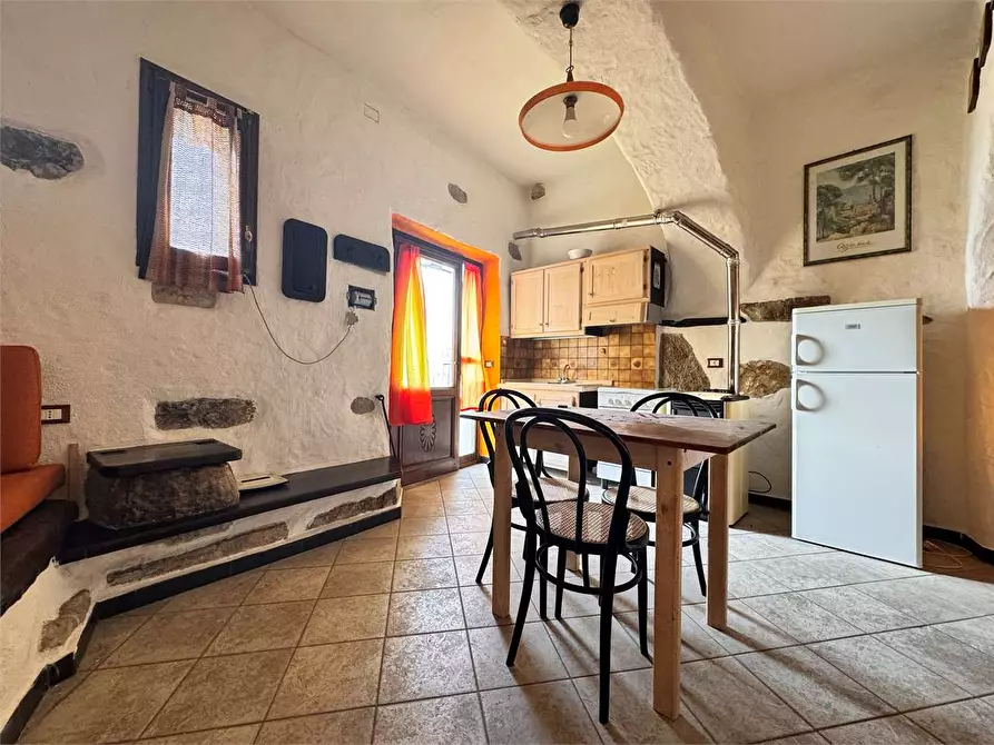 Immagine 2 di Appartamento in vendita  in Borgata castello a Chiusanico