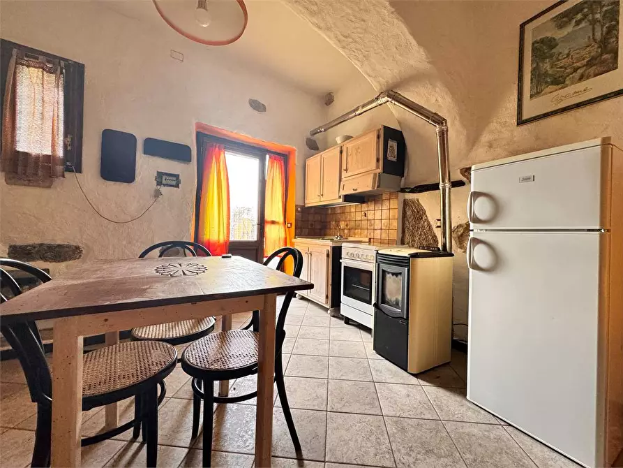 Immagine 3 di Appartamento in vendita  in Borgata castello a Chiusanico