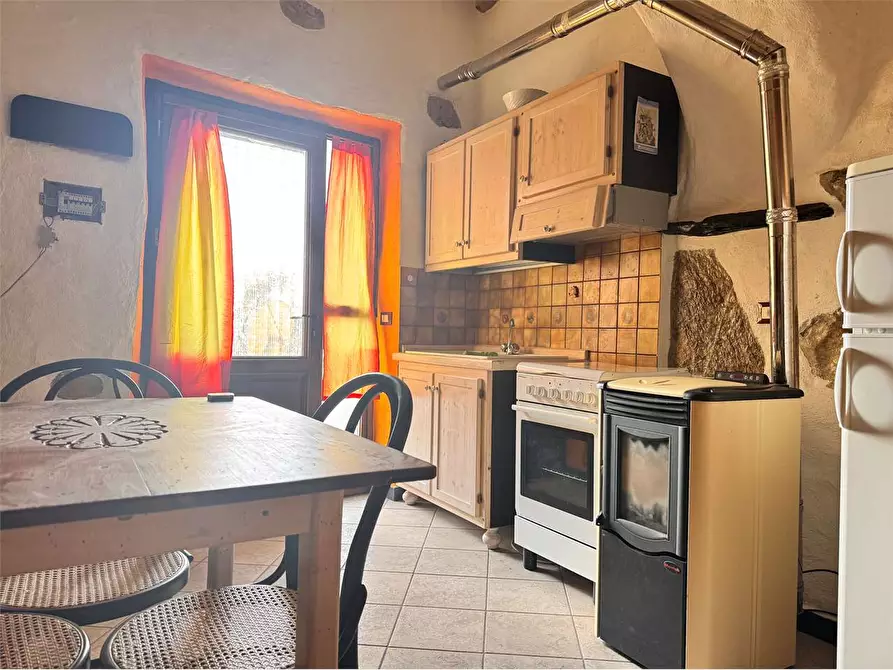 Immagine 4 di Appartamento in vendita  in Borgata castello a Chiusanico