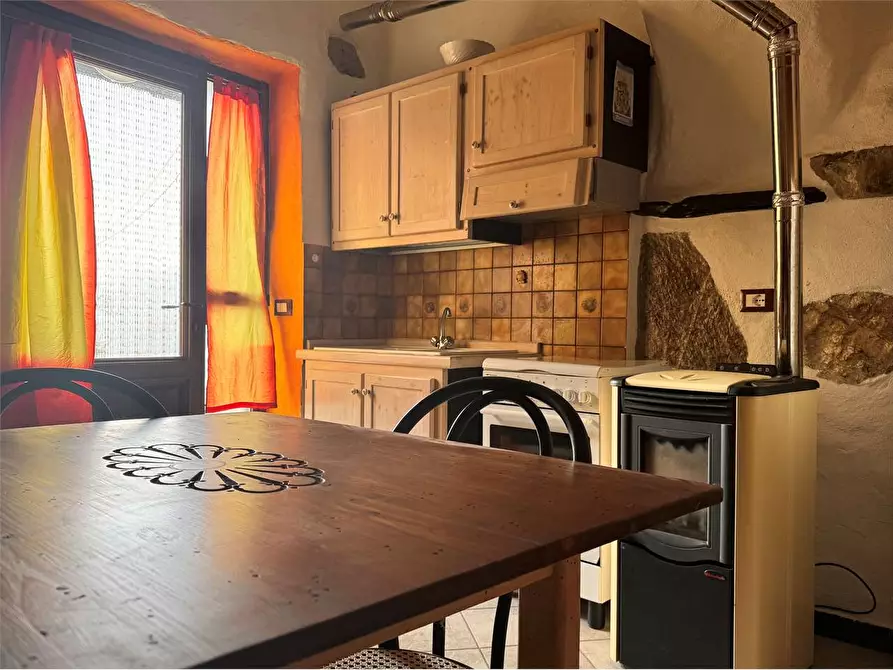 Immagine 5 di Appartamento in vendita  in Borgata castello a Chiusanico