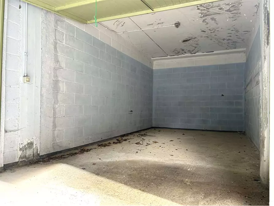 Immagine 3 di Garage in vendita  in Via Orti a Ormea