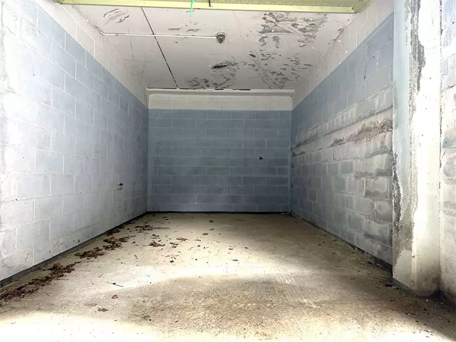 Immagine 4 di Garage in vendita  in Via Orti a Ormea