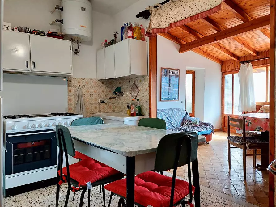 Immagine 1 di Casa indipendente in vendita  in Via Costa 22 a Pornassio