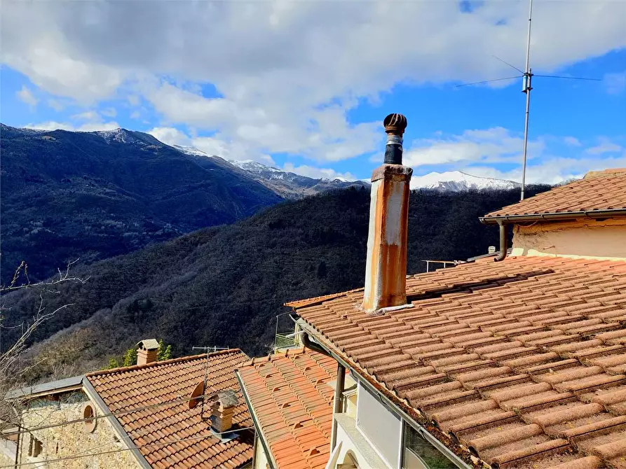 Immagine 1 di Casa indipendente in vendita  in Via Costa 22 a Pornassio