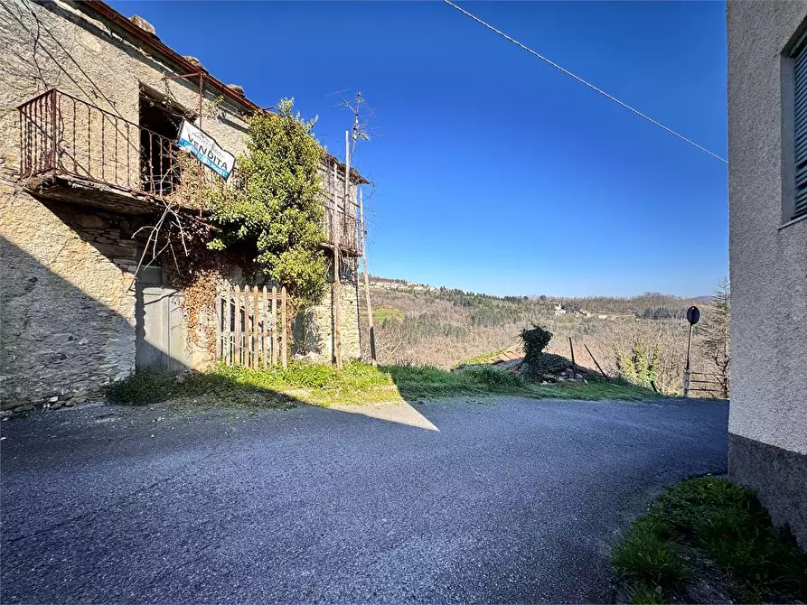 Immagine 7 di Rustico / casale in vendita  in Frazione Lenzari  4 a Vessalico