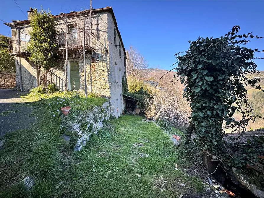 Immagine 2 di Rustico / casale in vendita  in Frazione Lenzari  4 a Vessalico