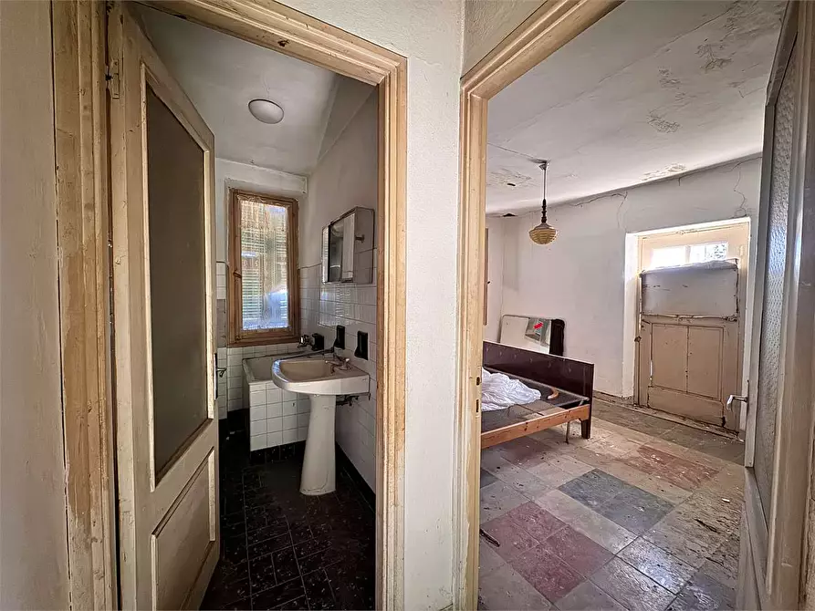 Immagine 12 di Rustico / casale in vendita  in Frazione Lenzari  4 a Vessalico