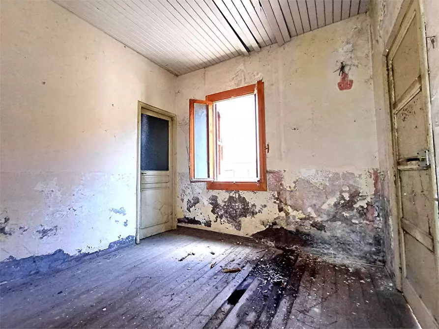 Immagine 39 di Appartamento in vendita  a Ormea