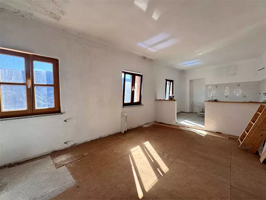 Immagine 8 di Porzione di casa in vendita  in Via Alla Chiesa snc a Pornassio