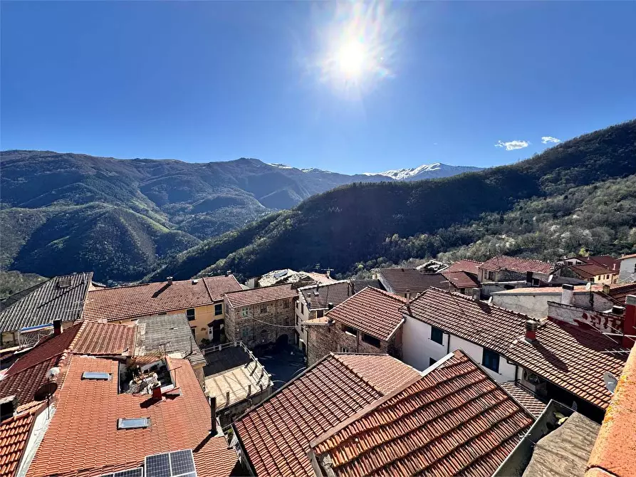 Immagine 2 di Porzione di casa in vendita  in Via Alla Chiesa snc a Pornassio