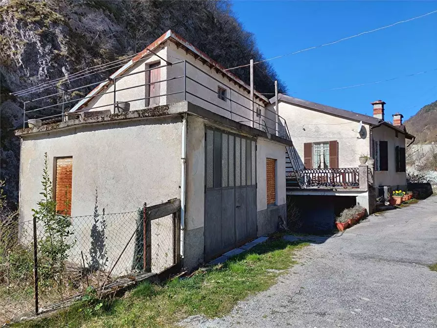 Immagine 57 di Rustico / casale in vendita  in Frazione Ponte di Nava Località Figalli a Ormea