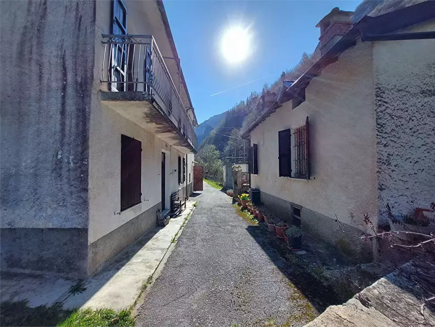 Immagine 30 di Rustico / casale in vendita  in Frazione Ponte di Nava Località Figalli a Ormea