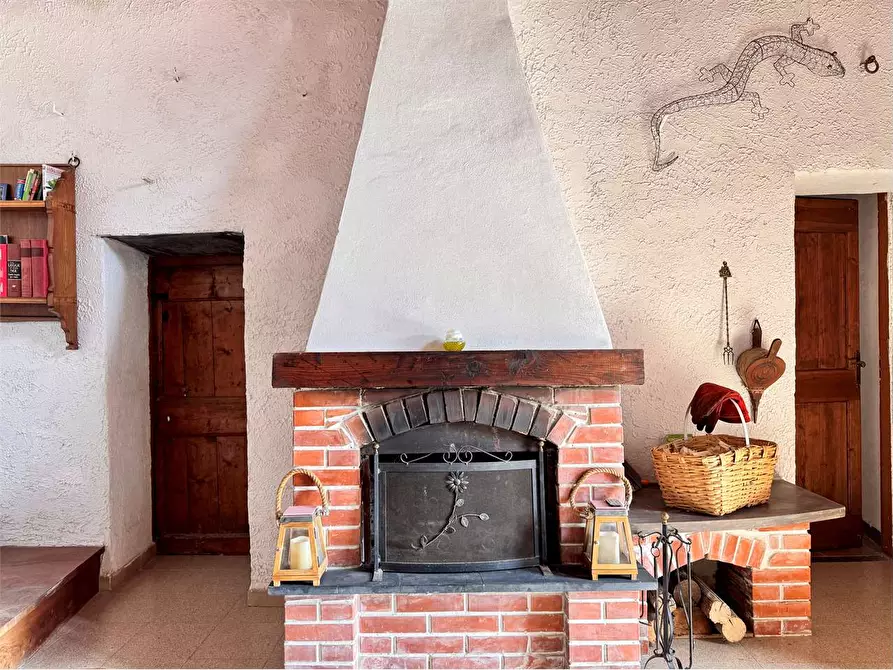 Immagine 2 di Casa indipendente in vendita  in Salita ai prati 2 a Pieve Di Teco