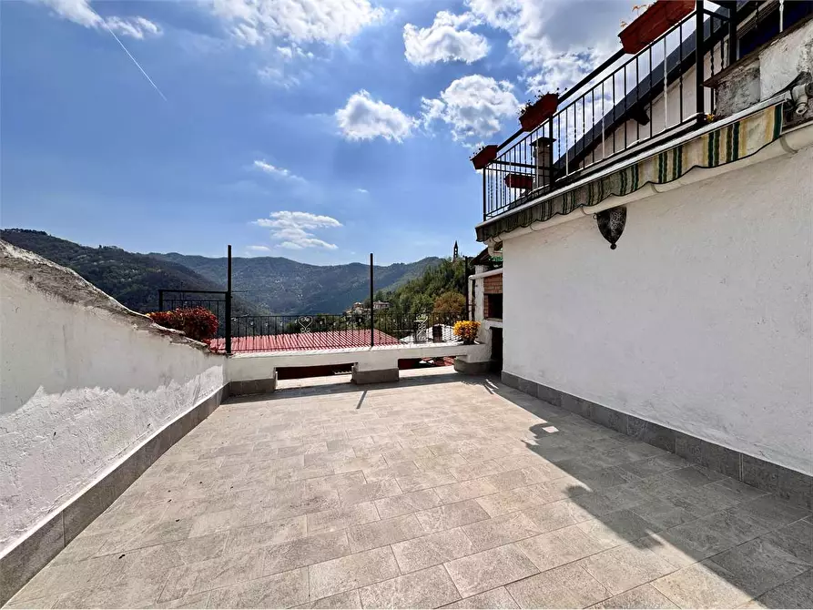 Immagine 5 di Casa indipendente in vendita  in Salita ai prati 2 a Pieve Di Teco