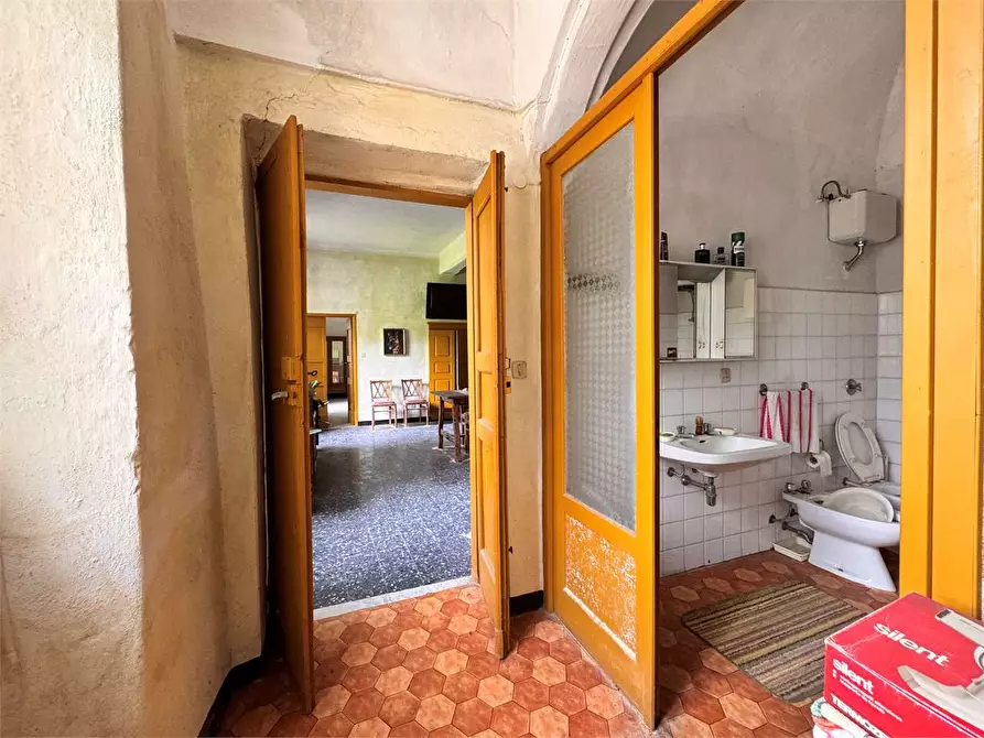 Immagine 19 di Stabile in vendita  in Via Umberto 1 31 a Ranzo