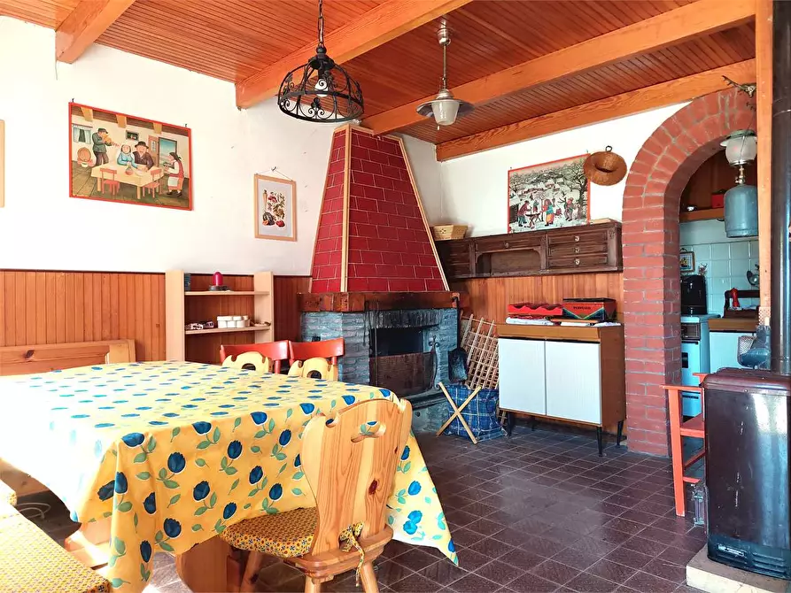 Immagine 1 di Casa indipendente in vendita  in Località Cian Prai a Mendatica