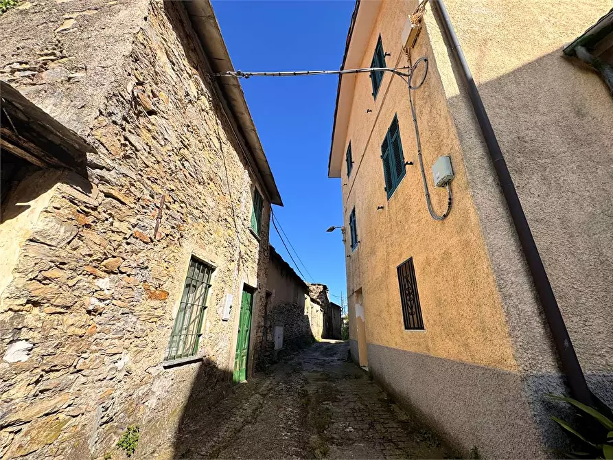 Immagine 3 di Casa indipendente in vendita  in Via Attilio Ventimiglia 17 a Borgomaro