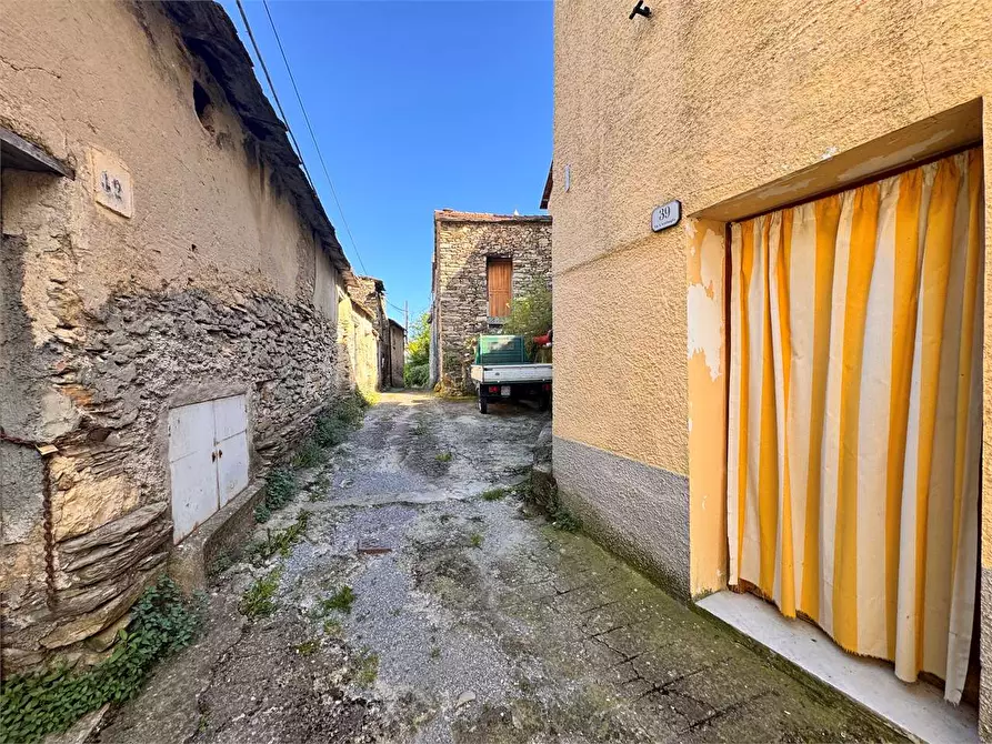 Immagine 20 di Casa indipendente in vendita  in Via Attilio Ventimiglia 17 a Borgomaro