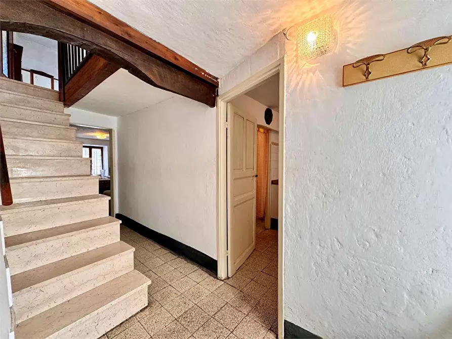 Immagine 10 di Casa indipendente in vendita  in Via VI Novembre 1 a Montegrosso Pian Latte