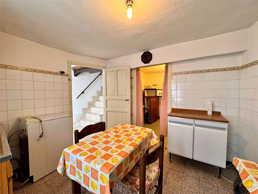 Immagine 13 di Casa indipendente in vendita  in Via VI Novembre 1 a Montegrosso Pian Latte