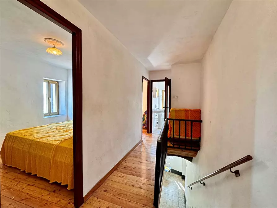 Immagine 19 di Casa indipendente in vendita  in Via VI Novembre 1 a Montegrosso Pian Latte