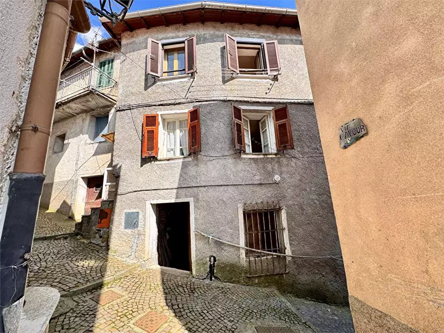 Immagine 1 di Casa indipendente in vendita  in Via VI Novembre 1 a Montegrosso Pian Latte