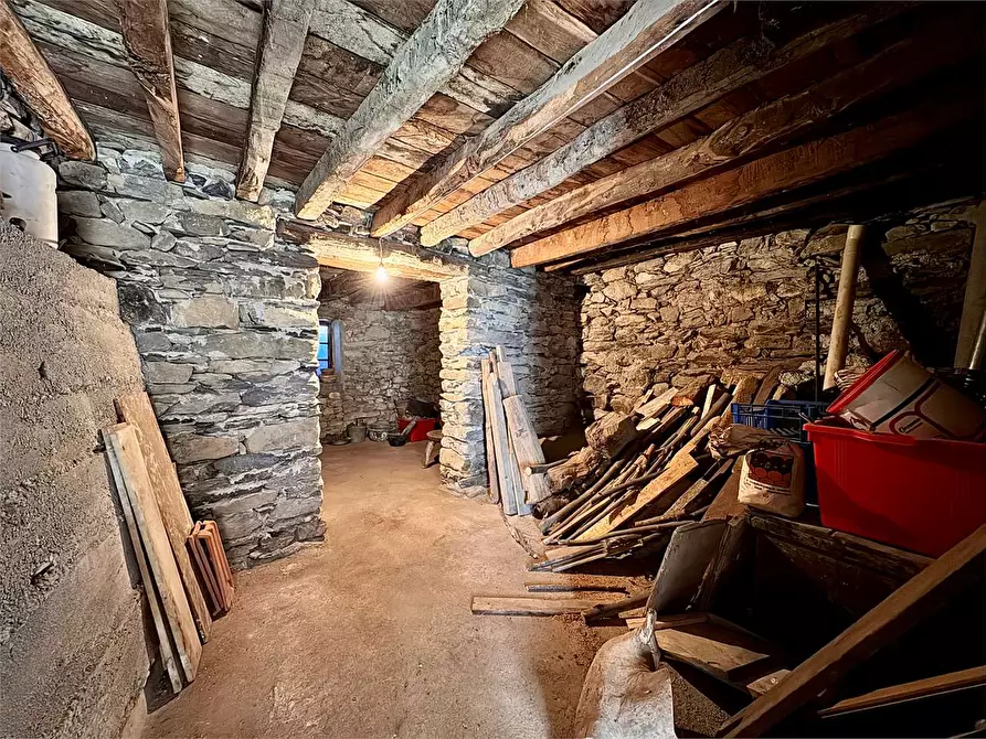 Immagine 30 di Casa indipendente in vendita  in Via VI Novembre 1 a Montegrosso Pian Latte