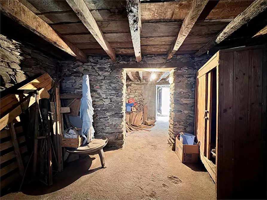 Immagine 31 di Casa indipendente in vendita  in Via VI Novembre 1 a Montegrosso Pian Latte